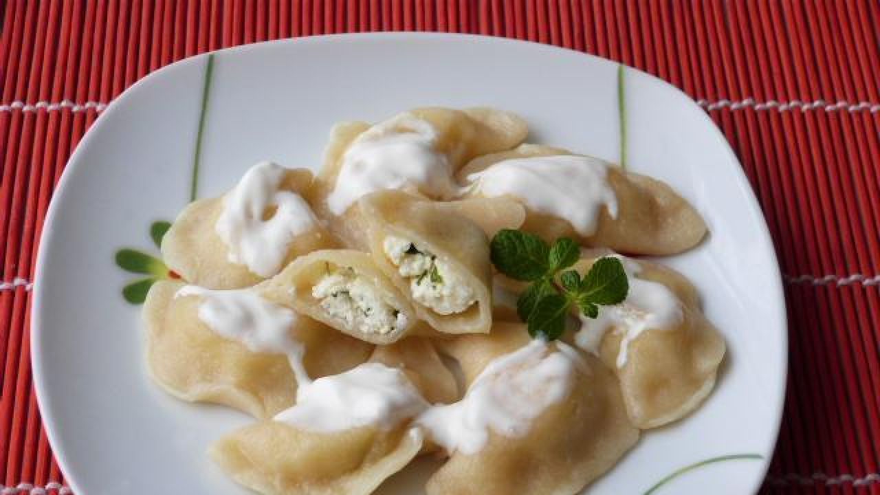 Przepis Pierogi Z Serem I Wie Mi T Przepis Gotujmy Pl