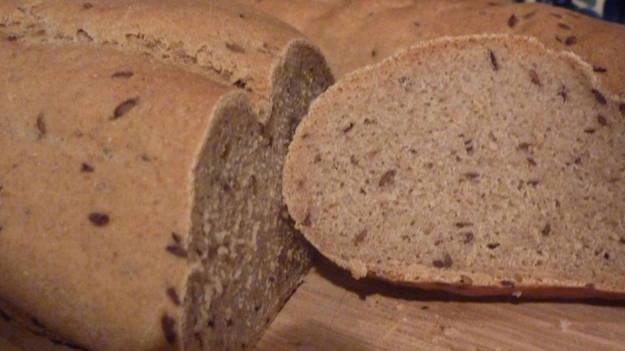 Przepis Chleb z siemieniem lnianym przepis Gotujmy.pl