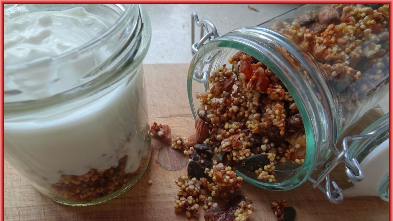 Przepis Domowa granola z kaszy gryczanej i jaglanej przepis Gotujmy.pl