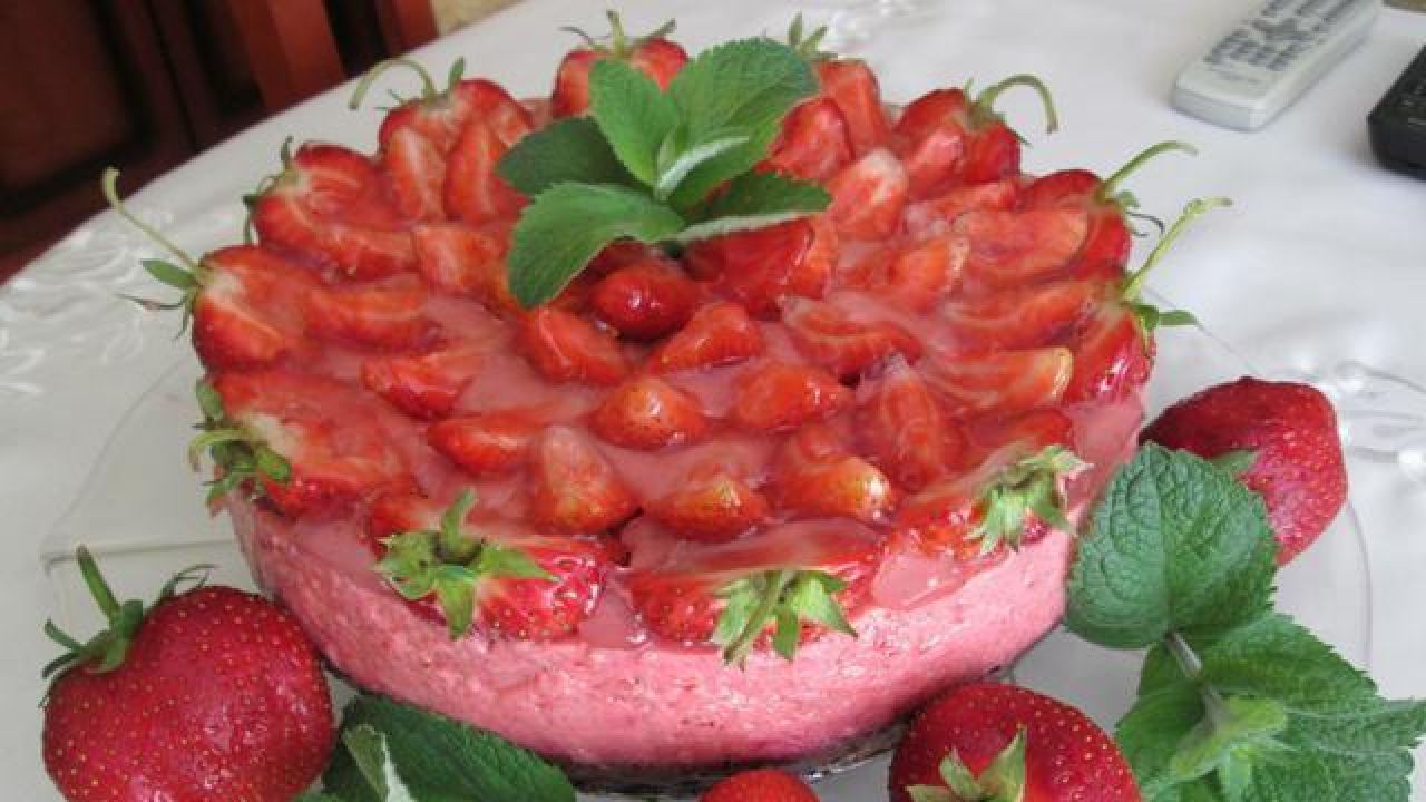 Przepis Duet jagodowo truskawkowy z nutą mięty przepis Gotujmy.pl