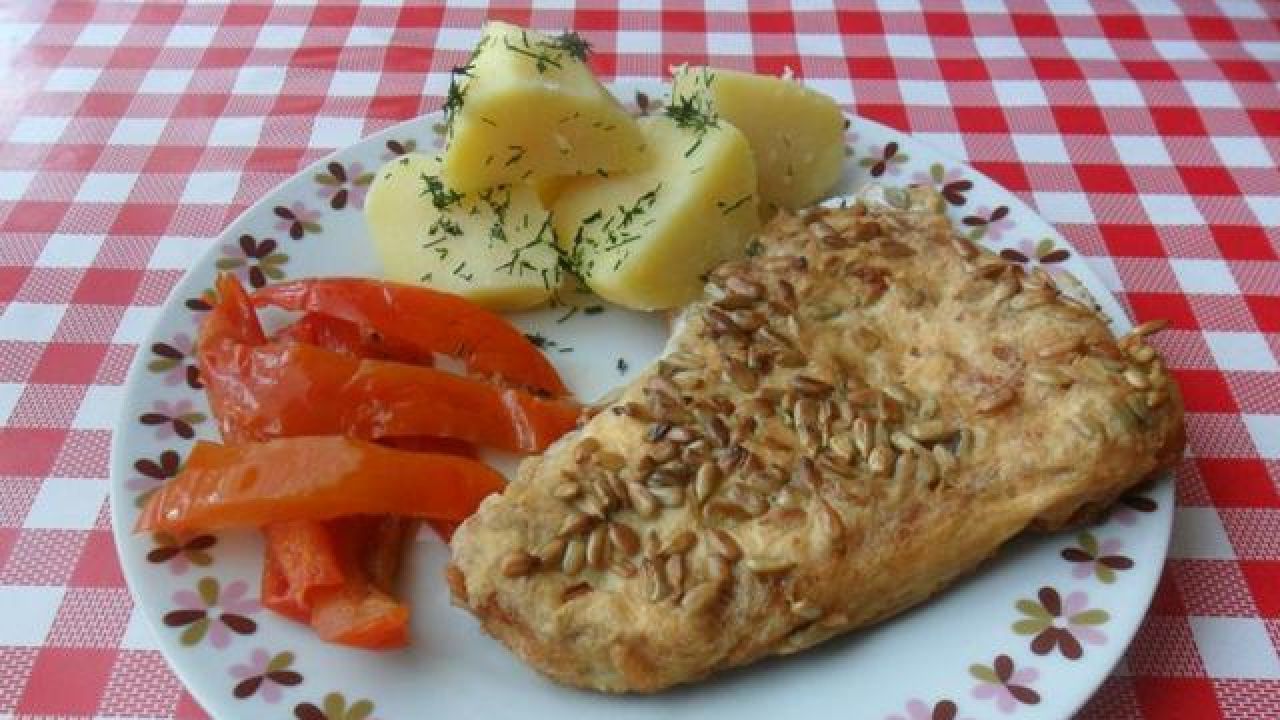 Przepis Filet z pangi w piance ze słonecznikiem przepis Gotujmy.pl