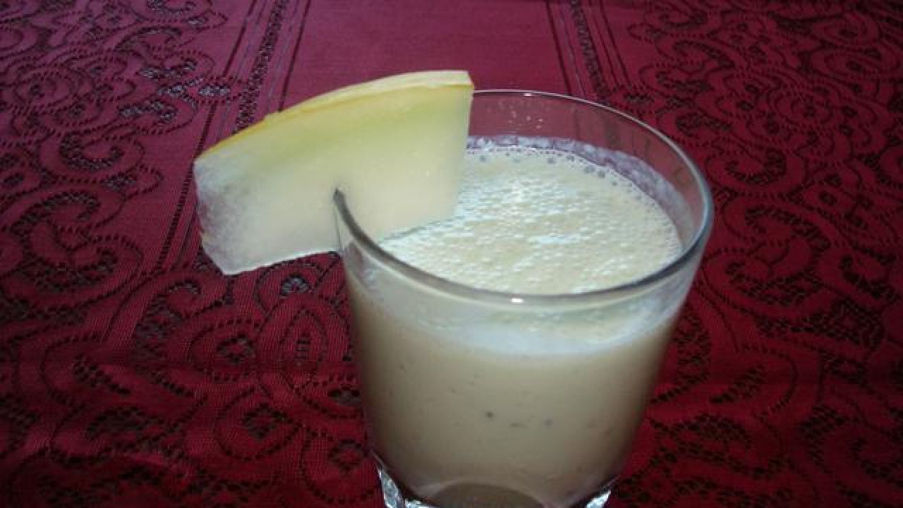 Przepis Koktajl z melona żółtego przepis Gotujmy.pl