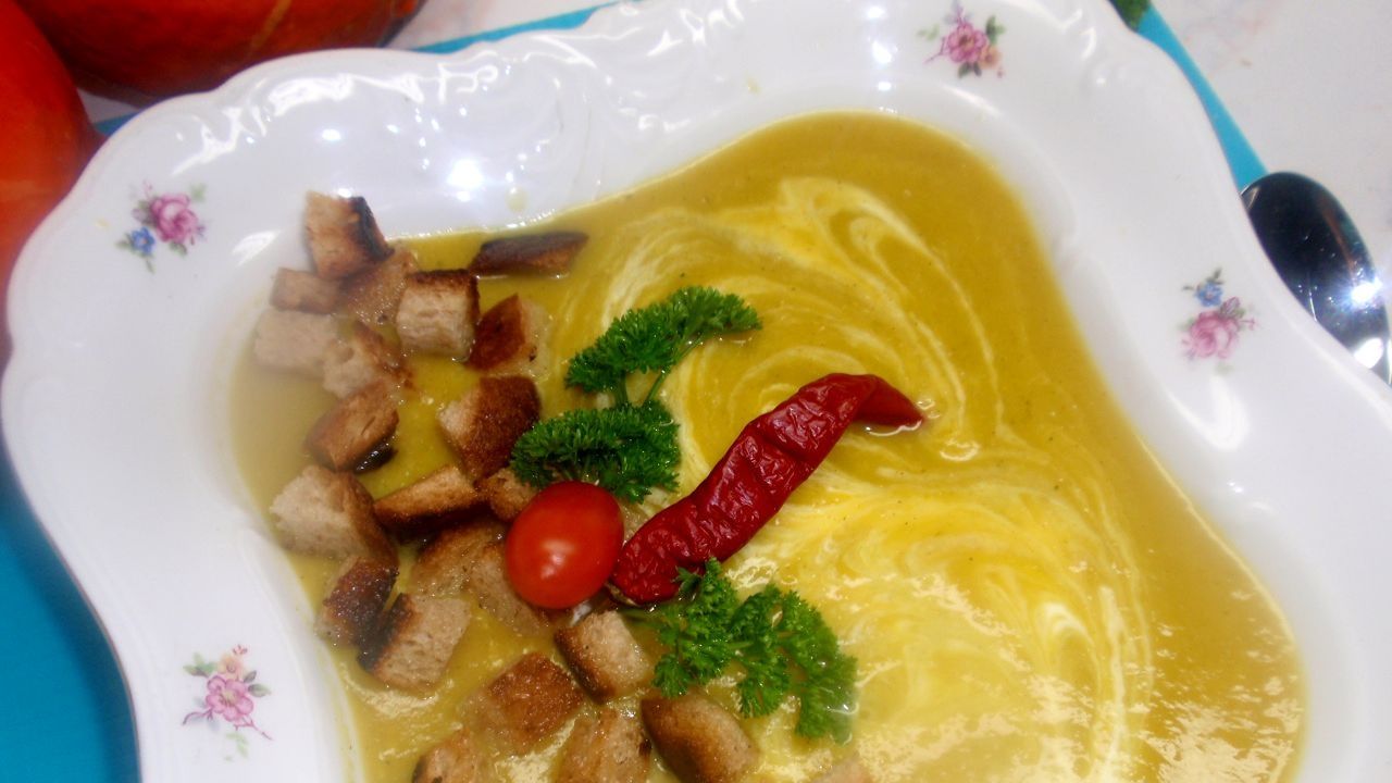 Krem z dyni i pasternaku przepis Gotujmy.pl