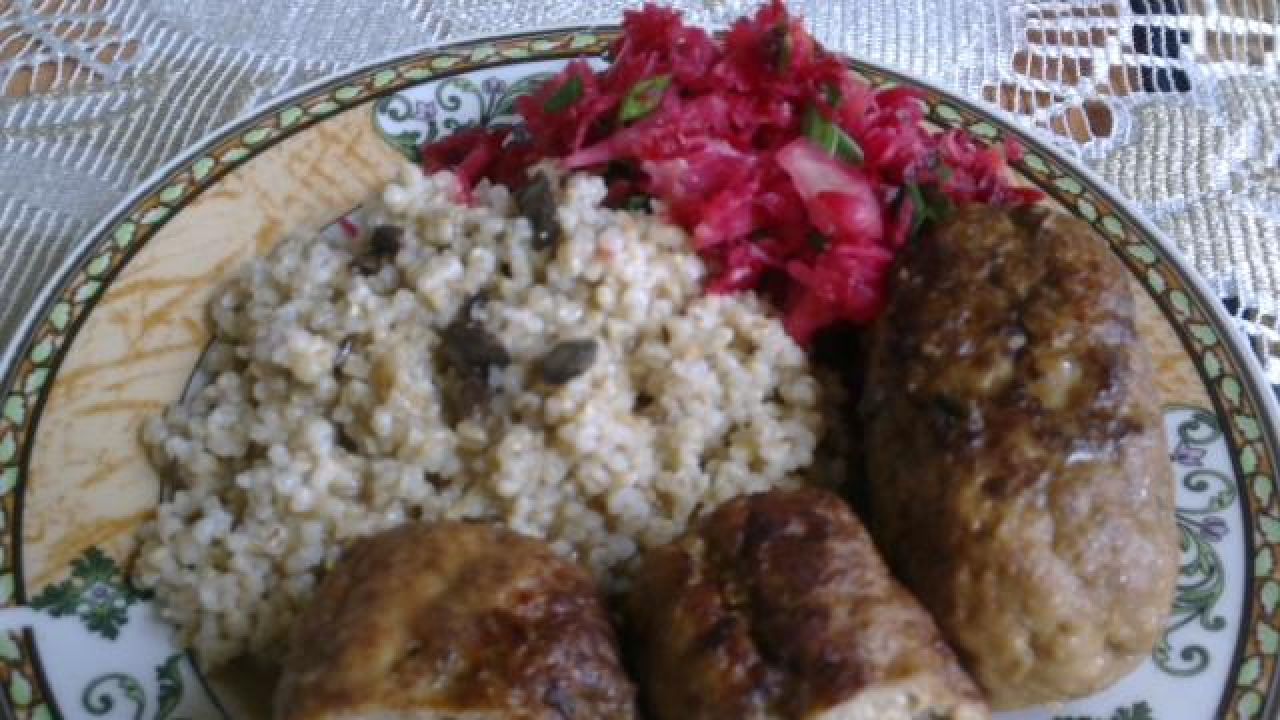 Przepis Mielone zrazy nadziewane grzybami przepis Gotujmy.pl