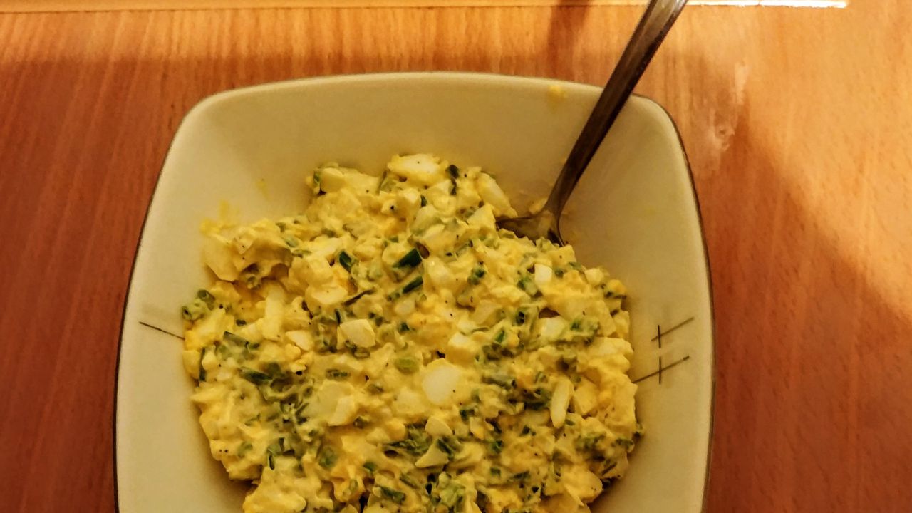 Przepis Pasta jajeczna przepis Gotujmy.pl