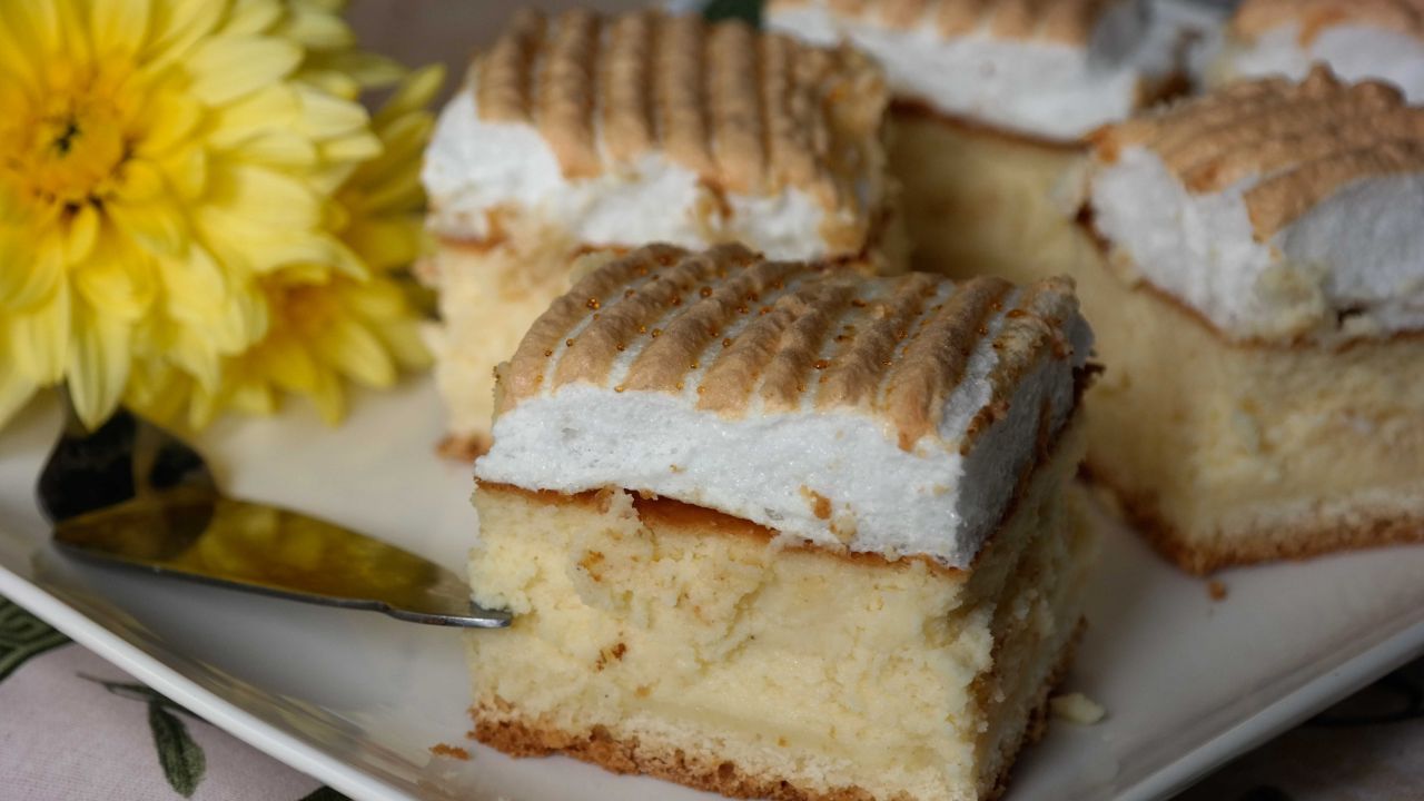 Przepis - Sernik z rosą (Złota rosa) przepis - Gotujmy.pl