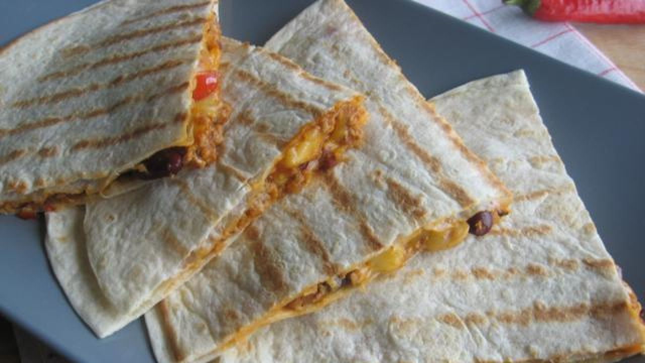 Przepis Quesadillas z farszem chili con carne przepis Gotujmy.pl