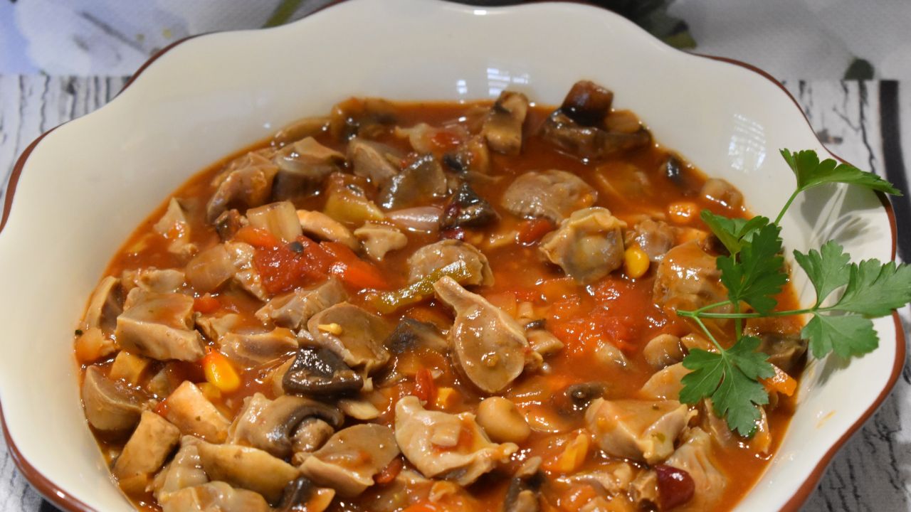 Przepis Żołądki z indyka w sosie meksykańskim przepis Gotujmy.pl