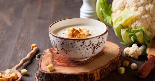 Zupa kalafiorowa z grzankami Zupa kalafiorowa z grzankami