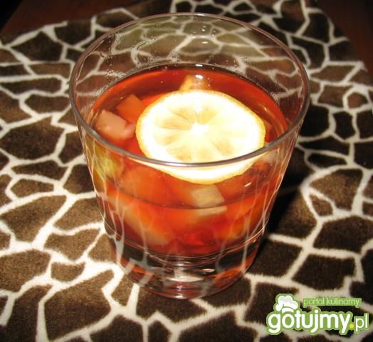 2C- klasyczny drink z owocami