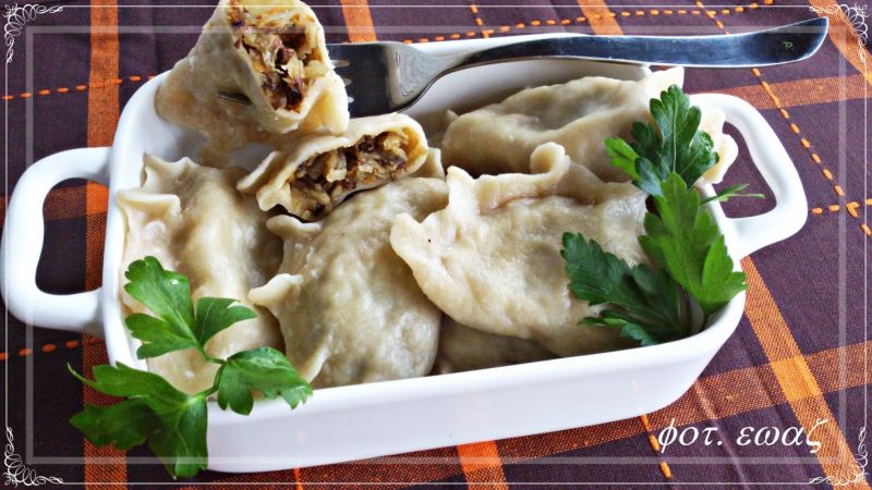 8 przepisów na pierogi 8 przepisów na pierogi