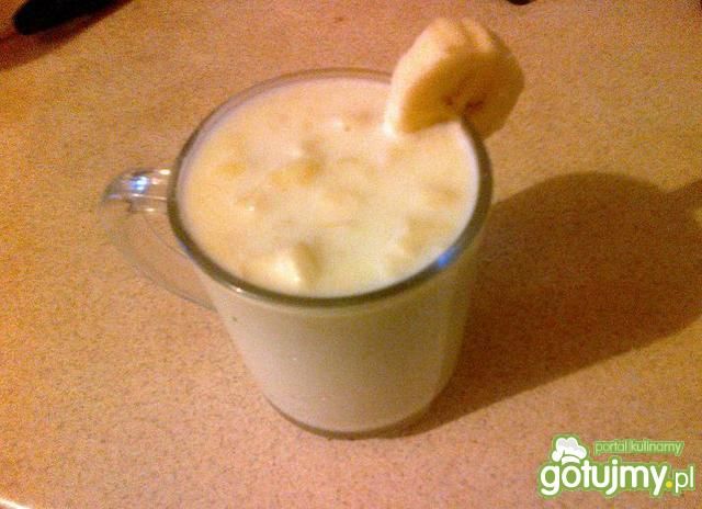 A la koktajl mleczno- bananowy