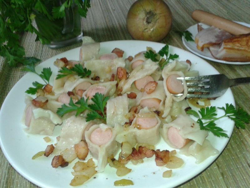 A- la pierożki z parówkami A- la pierożki z parówkami