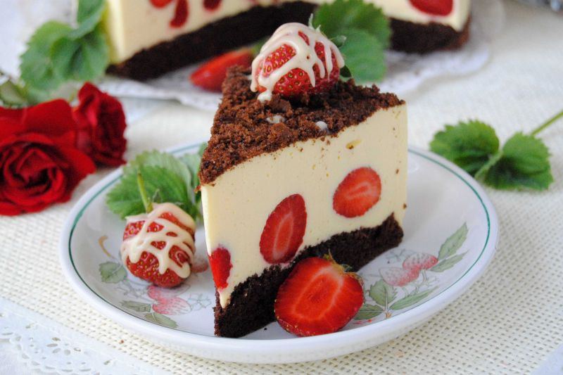 Advocatowo- truskawkowy torcik