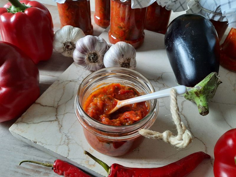 Ajwar pikantny