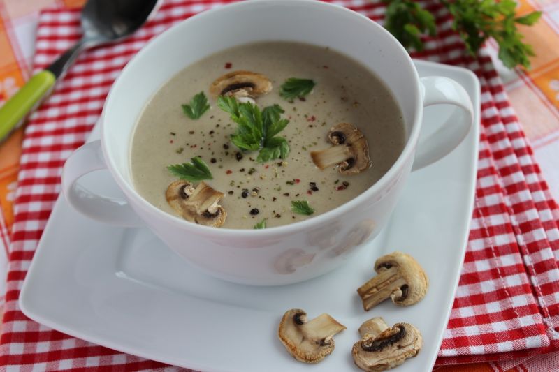 Aksamitna zupa pieczarkowa Aksamitna zupa pieczarkowa