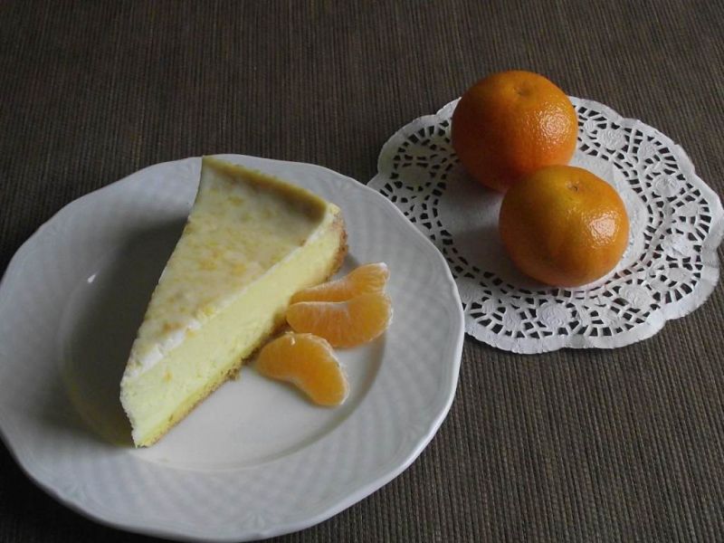 Aksamitny sernik z nutą mandarynki  
