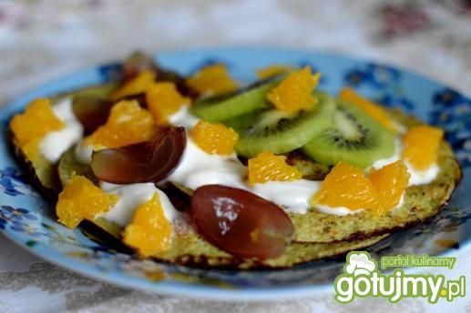 Amarantusowe naleśniki z owocami Amarantusowe naleśniki z owocami