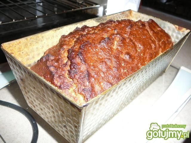 Amerykański chlebek bananowy z orzechami