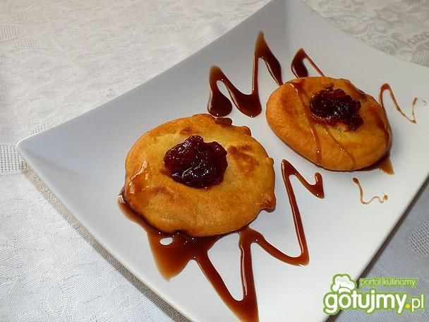 Ananas w cieście z żurawiną