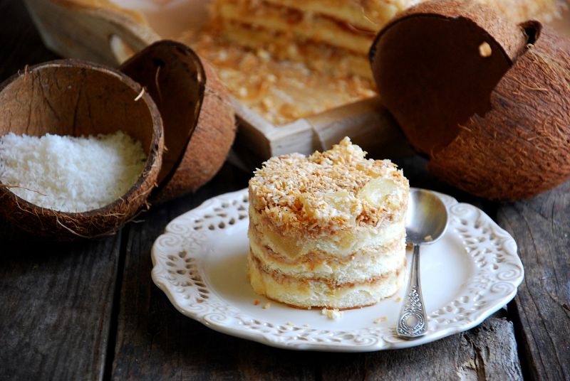 Ananasowo-kokosowe tiramisu na rauszu Ananasowo-kokosowe tiramisu na rauszu