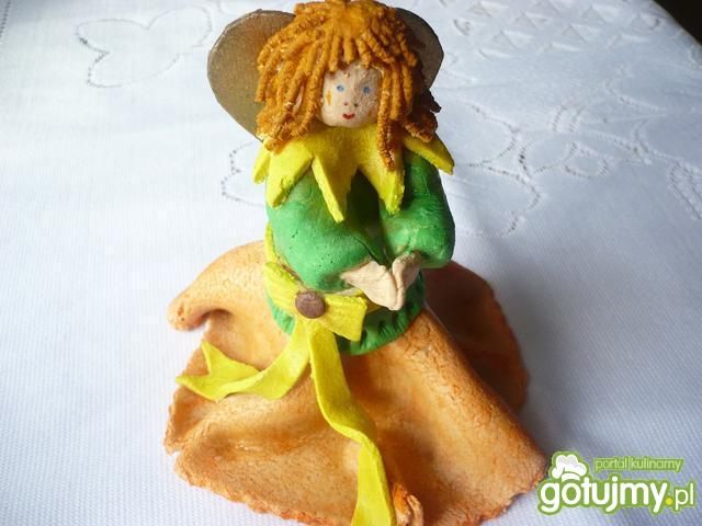 Aniołek z masy solnej Aniołek z masy solnej