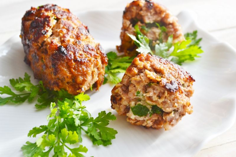 Arabskie kefty z pietruszką i fetą Arabskie kefty z pietruszką i fetą