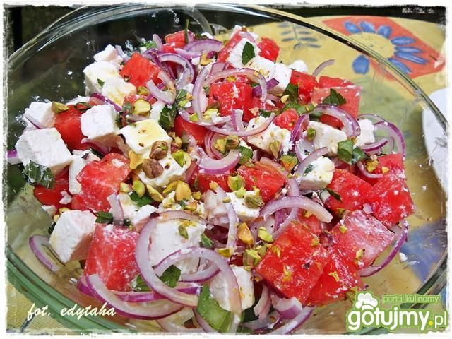 Arbuzowa sałatka z fetą i miętą