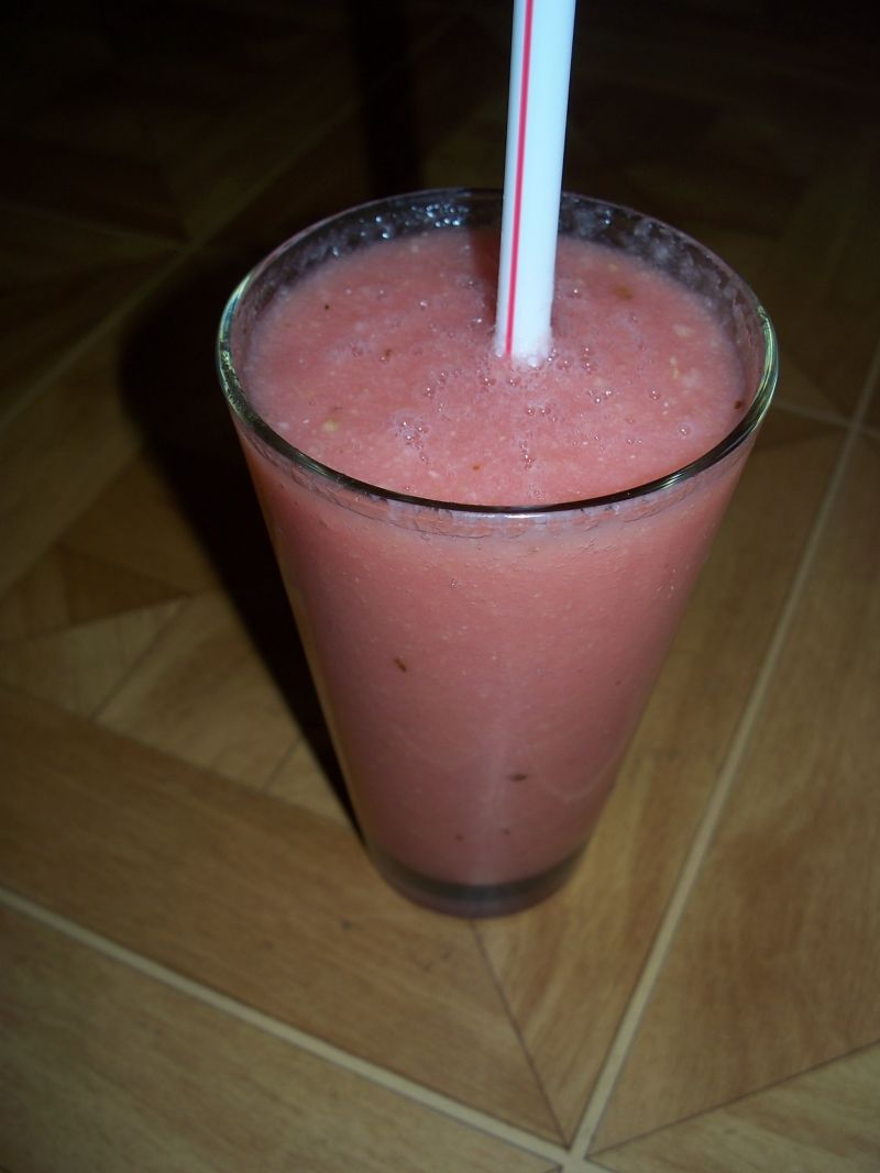 Arbuzowo-gruszkowo-jabłkowy koktajl 