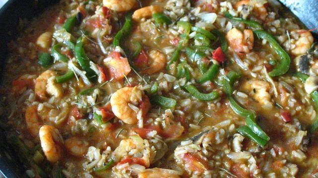 Aromatyczna paella z krewetkami