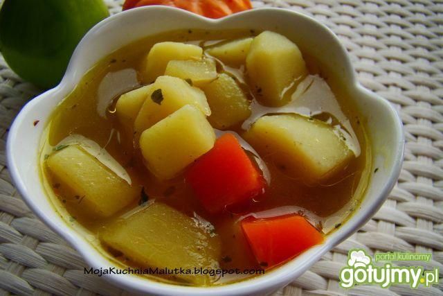 Aromatyczny rosołek z ziemniakami