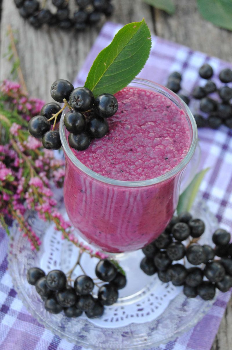 Aroniowy shake na upalne dni Aroniowy shake na upalne dni