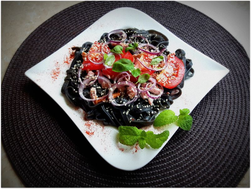 Atramentowa sałatka Atramentowa sałatka