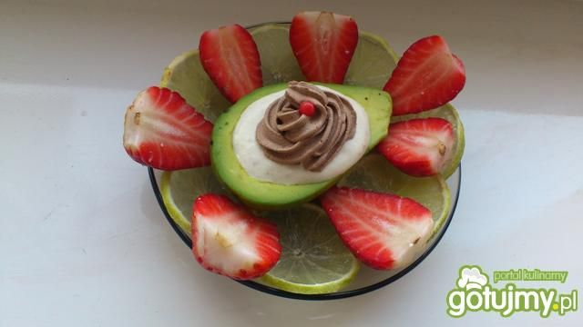 Avocadowe łódeczki