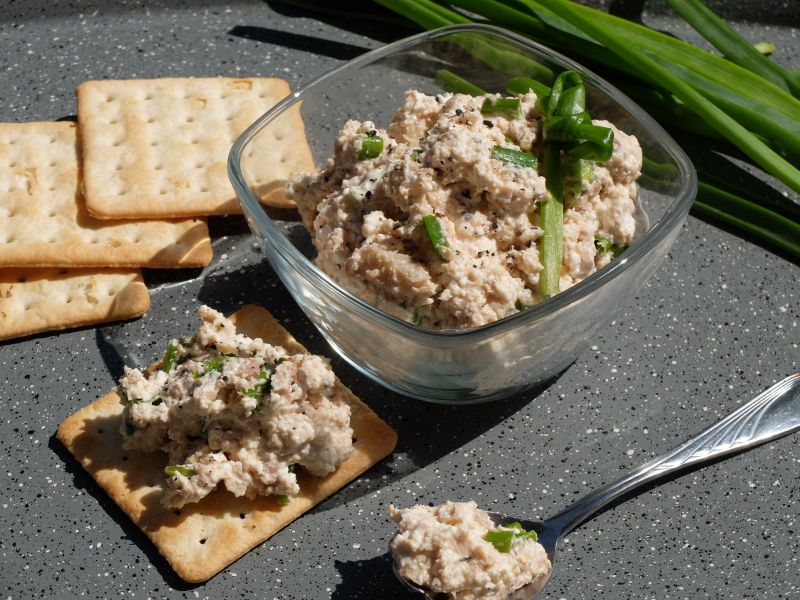 Awanturka - pasta z twarogu i sardynek