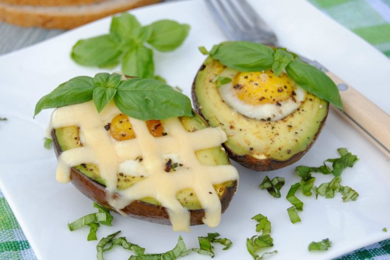 Awokado nadziane jajkiem