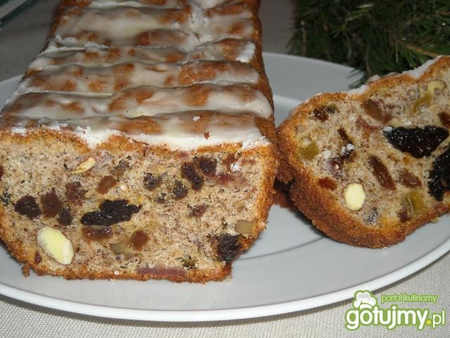 Baba wielkanocna faszerowana bakaliami Baba wielkanocna faszerowana bakaliami