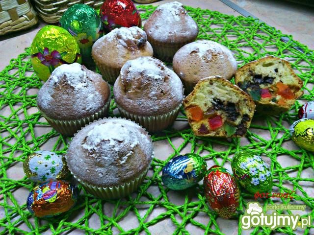 Babeczki czekoladowo ananasowo migdałowe Babeczki czekoladowo ananasowo migdałowe