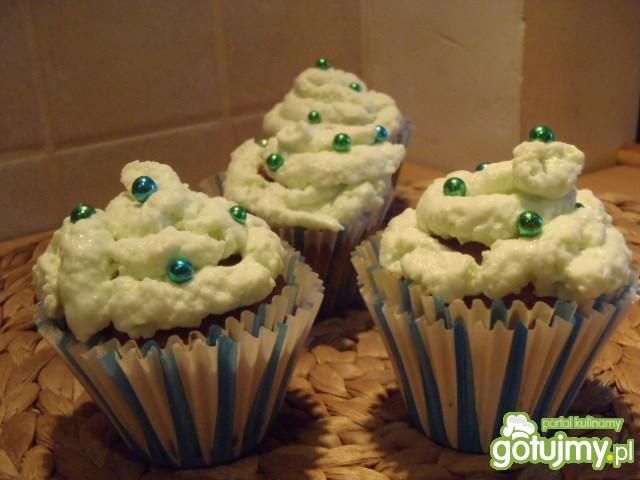 Babeczki jabłkowo-orzechowe Babeczki jabłkowo-orzechowe