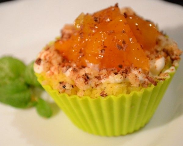 Babeczki jaglane z dżemem brzoskwiniowym Babeczki jaglane z dżemem brzoskwiniowym