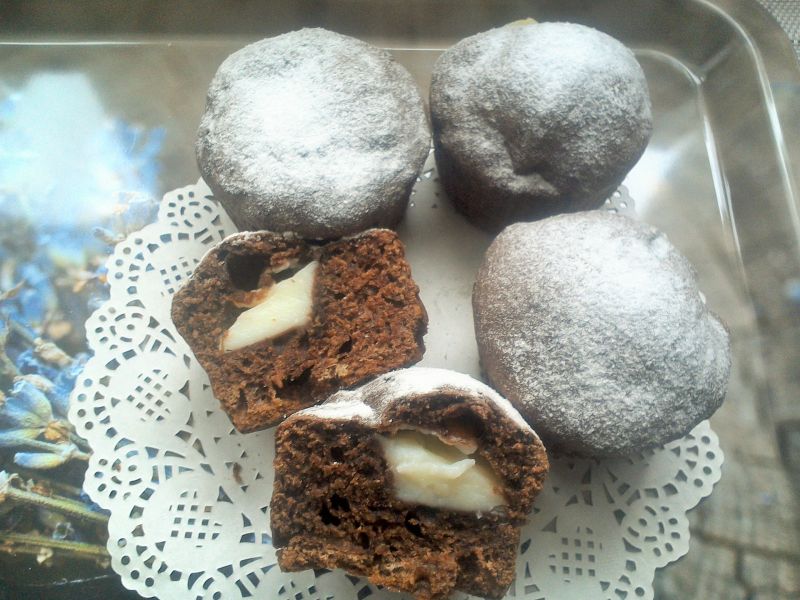 Babeczki kakaowe z budyniem Babeczki kakaowe z budyniem