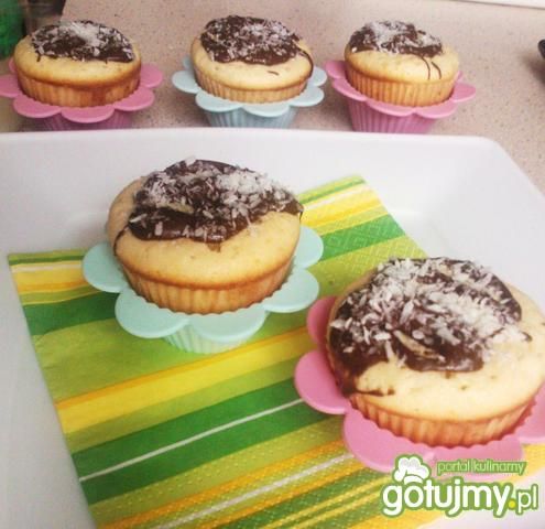 Babeczki kokosowe z rumem