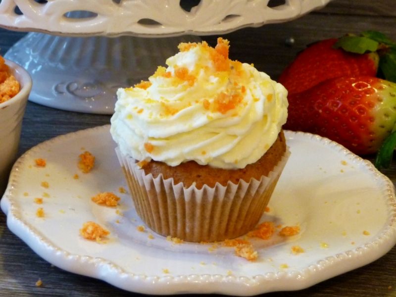 Babeczki marchewkowe z kandyzowana marchewką