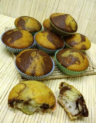 Babeczki marmurkowe, rumowe z winogronem