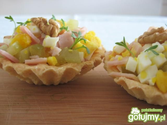 Babeczki nadziewane sałatką Babeczki nadziewane sałatką