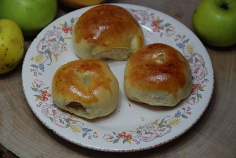 Babeczki odrywane z jabłkami Babeczki odrywane z jabłkami