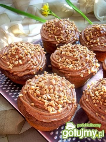 Babeczki orzechowe Pyzy 