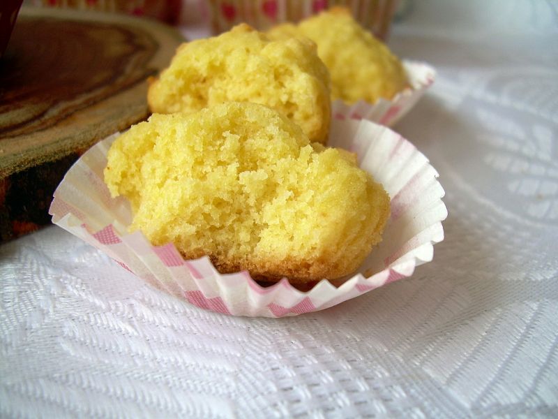 Babeczki pikowane z mąką kokosową Babeczki pikowane z mąką kokosową