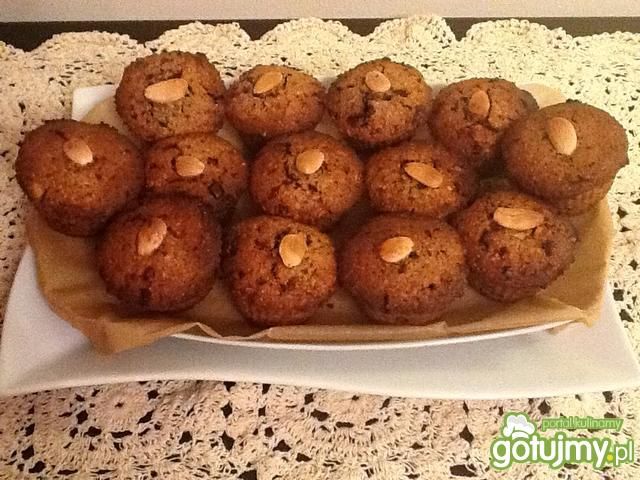 Babeczki razowe pełne pyszności Babeczki razowe pełne pyszności