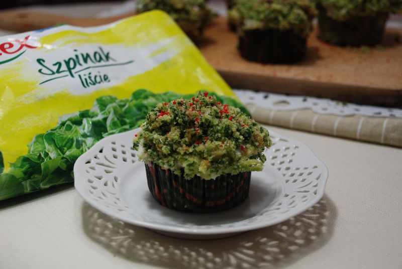Babeczki szpinakowe Babeczki szpinakowe